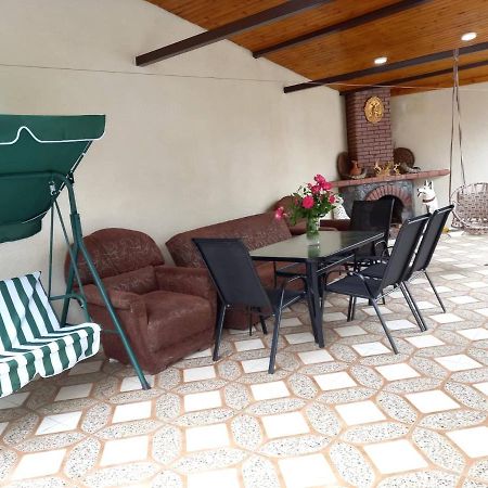 Guest House IVO Bordjomi Extérieur photo