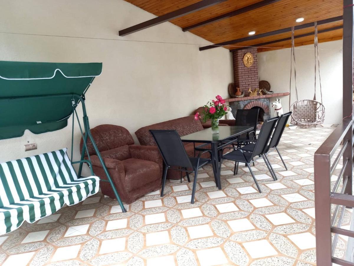 Guest House IVO Bordjomi Extérieur photo