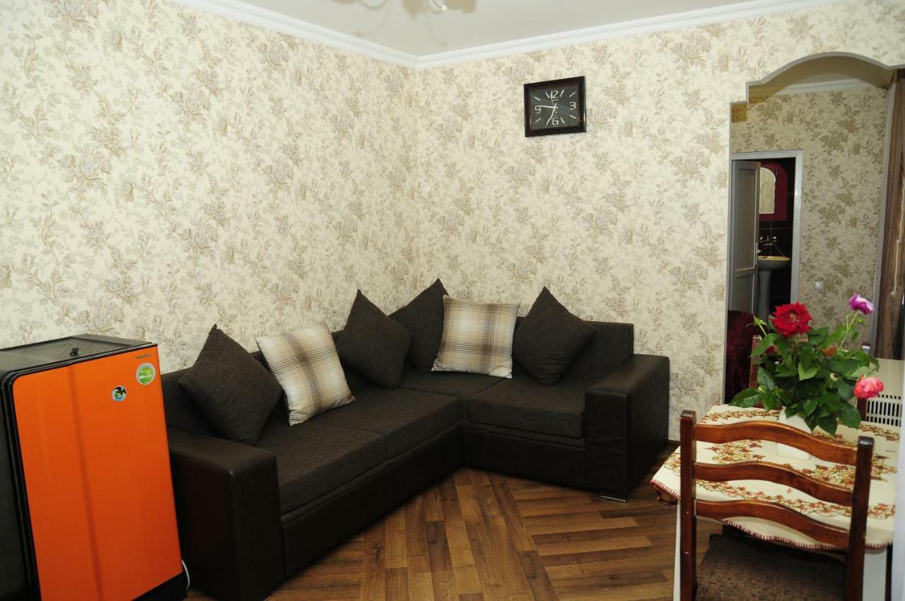 Guest House IVO Bordjomi Extérieur photo