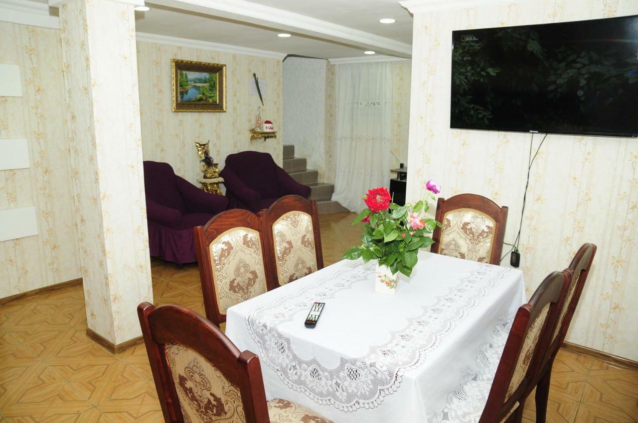 Guest House IVO Bordjomi Extérieur photo